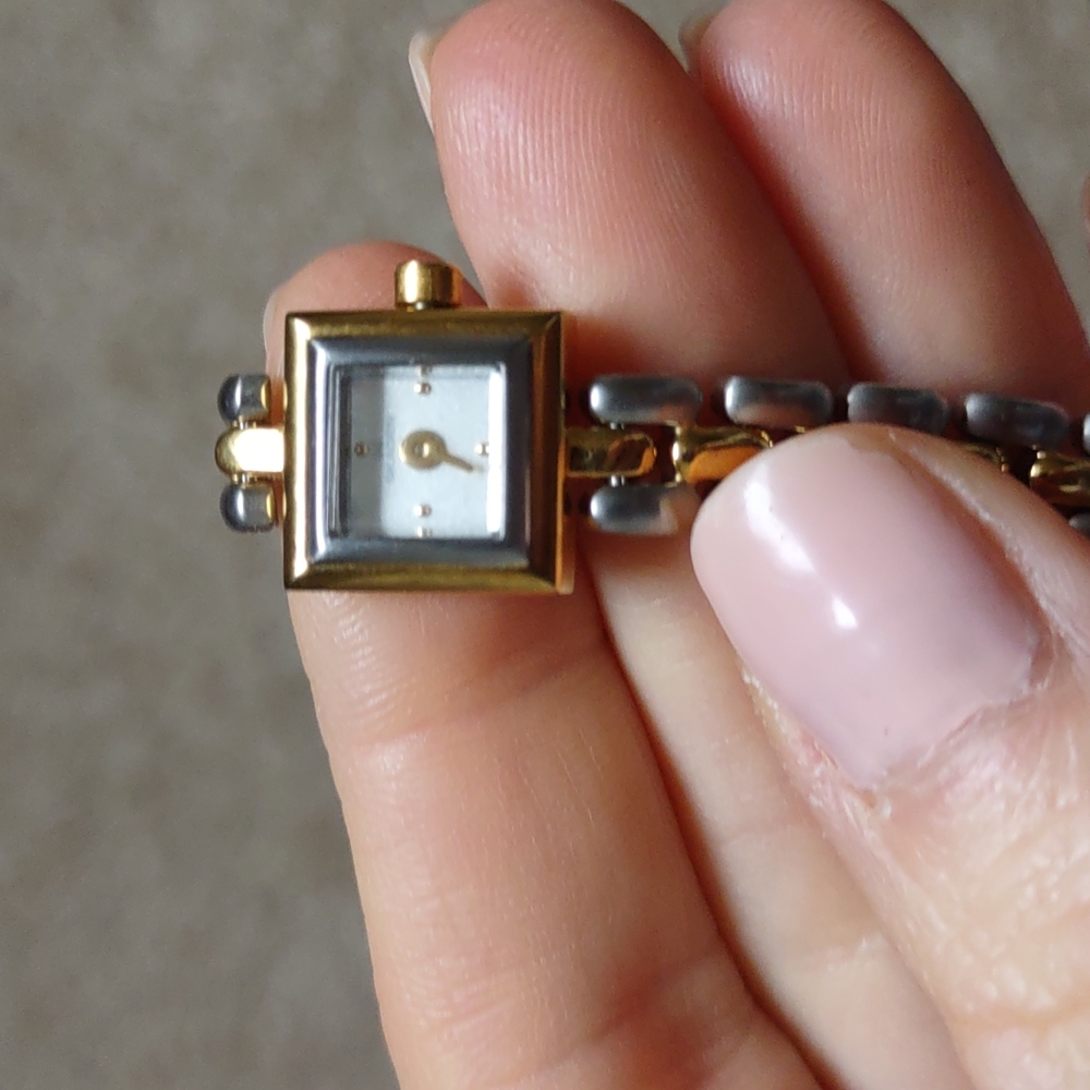 Skagen Gold and Silver Women's Watch - Picture 2 of 6